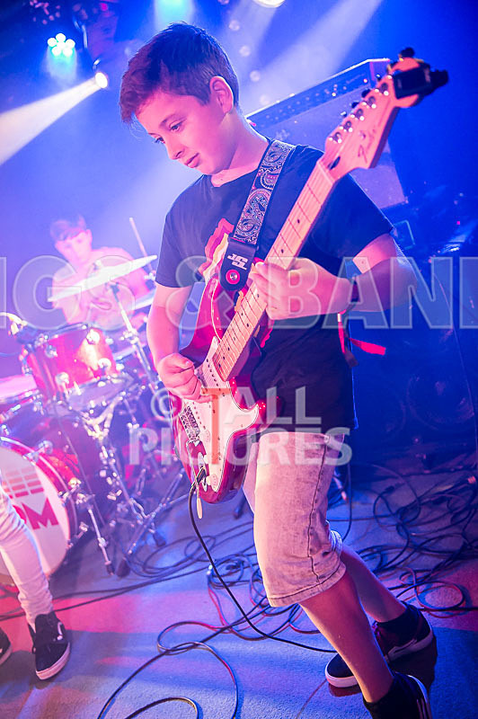 World on Fire-11 - WORLD ON FIRE