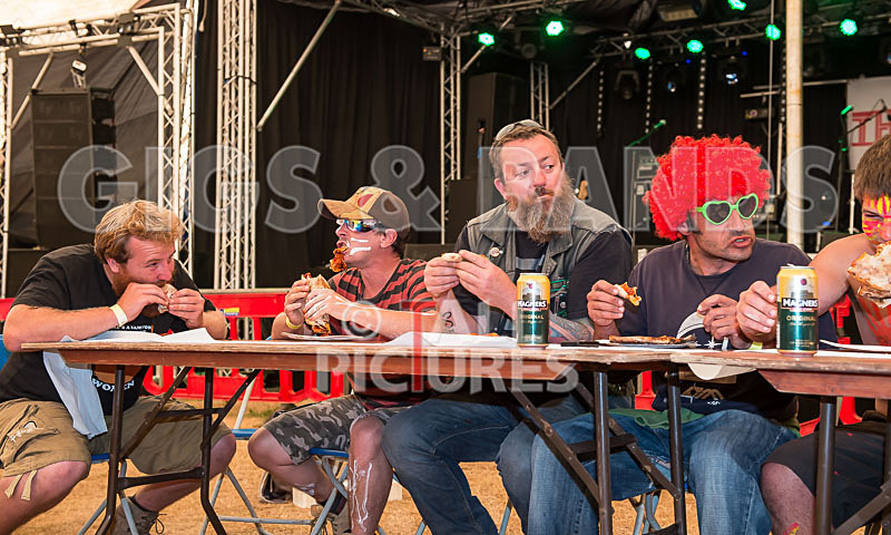 Chaos 2014_Chilli Pizza-8 - BURN-OUTS - TATTOOS & CHILLI