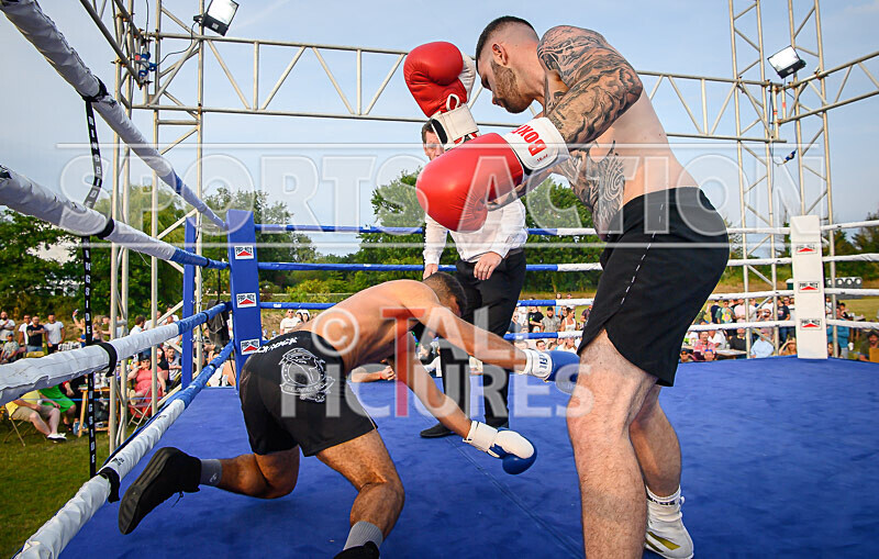 BOUT 12 - Dom Boyce v Koen Kraken Le Prevost-23 - BOUT 12 - Dom Boyce v Koen 'Kraken' Le Prevost