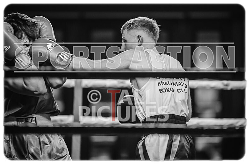 BOUT 6- Finn Walsh v Tom Brown-22 - BOUT 6 - Finn Walsh v Tom Brown