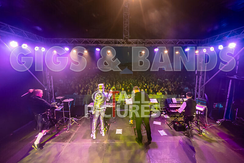 Fade2Grey-436 - FADE2GREY