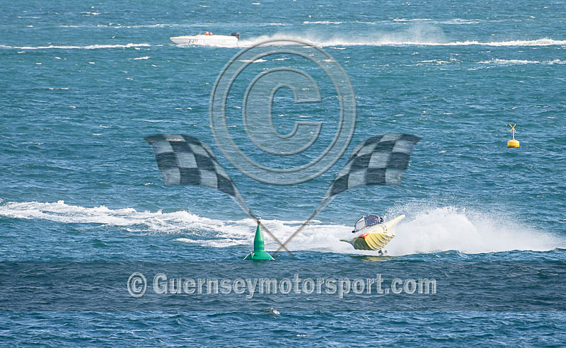 Powerboats_09-10-2016-44 - GPA STANLEY GIBBONS SERIES_RACE-10