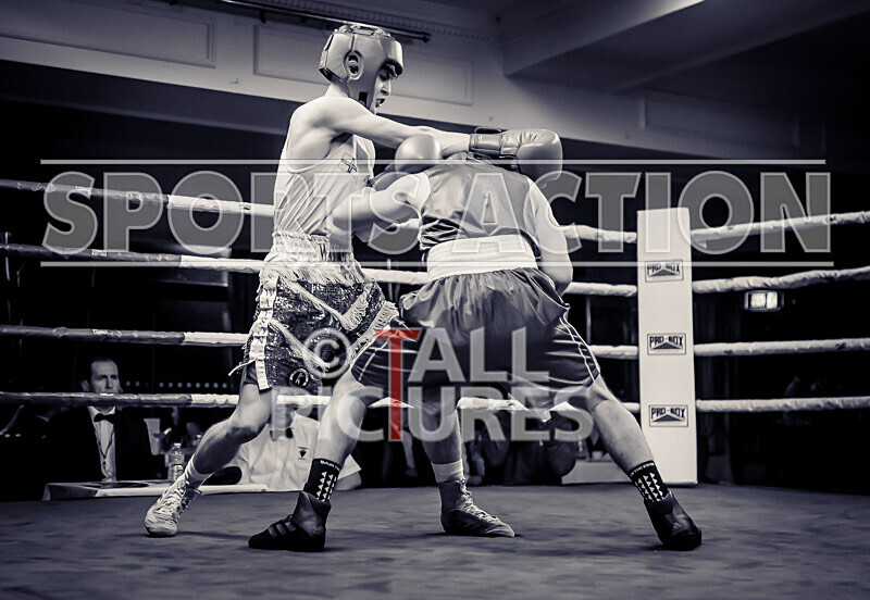 BOUT 3- Arnie Watson v Arthur Tipping-27 - BOUT 3 - Arnie Watson v Arthur Tipping