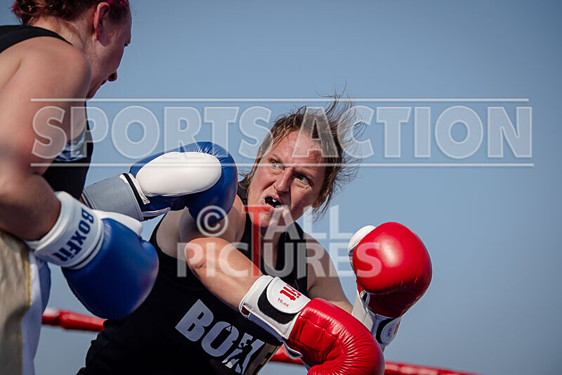 BOUT 5 - Emma -the Mentalist- Martin v Katie -the Lioness- Le Tissier- - BOUT 5 - Emma 'the Mentalist' Martin v Katie 'the Lioness' Le Tissier