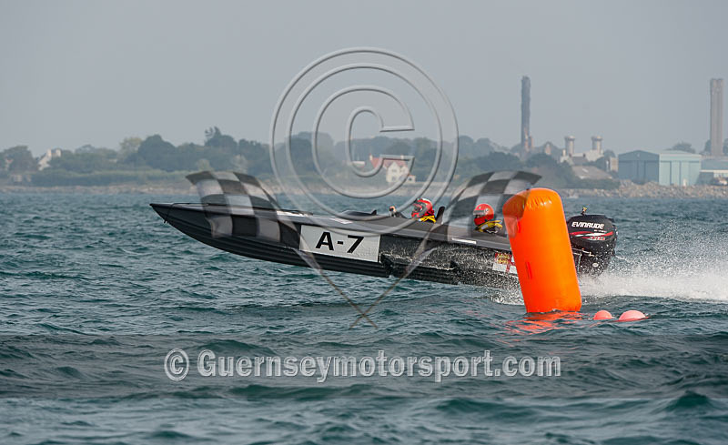 Worlds Powerboats_2014_Race-2-169 - UIM CLASS 3A & 3B WORLD OFFSHORE CHAMPIONSHIP_RACE-2
