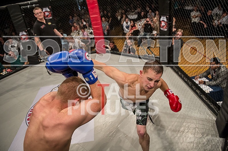 Cage Fighting_2012_Bout 2-4 - BOUT-2