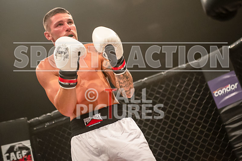 BOUT-4- Callum Le Moignan v Shane Taylor-10 - BOUT-4- Callum Le Moignan v Shane Taylor