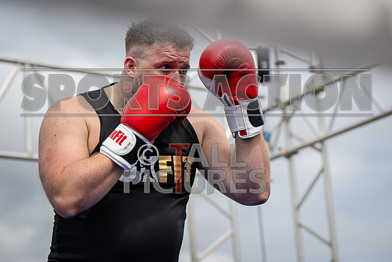 BOUT 2- Dave Tornado Taylor v Marvin Le Marvellous Odillard-9 - BOUT 2- Dave 'Tornado' Taylor v Marvin 'Le Marvellous' Odillard