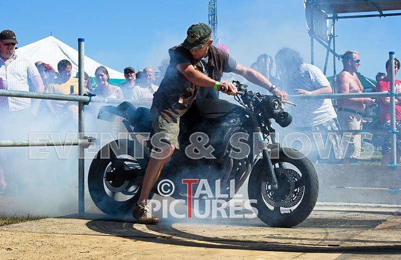 Greenman Burnout-7 - GREENMAN BURNOUTS 2010