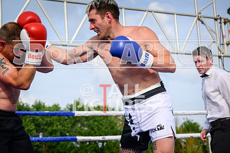 BOUT 7 - Luke Graham v Jan the Dutch Destroyer Dame-16 - BOUT 7 - Luke Graham v Jan 'the Dutch Destroyer' Dame