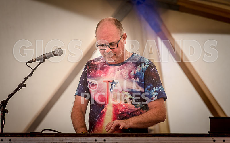 Citizen X-48 - CITIZEN X