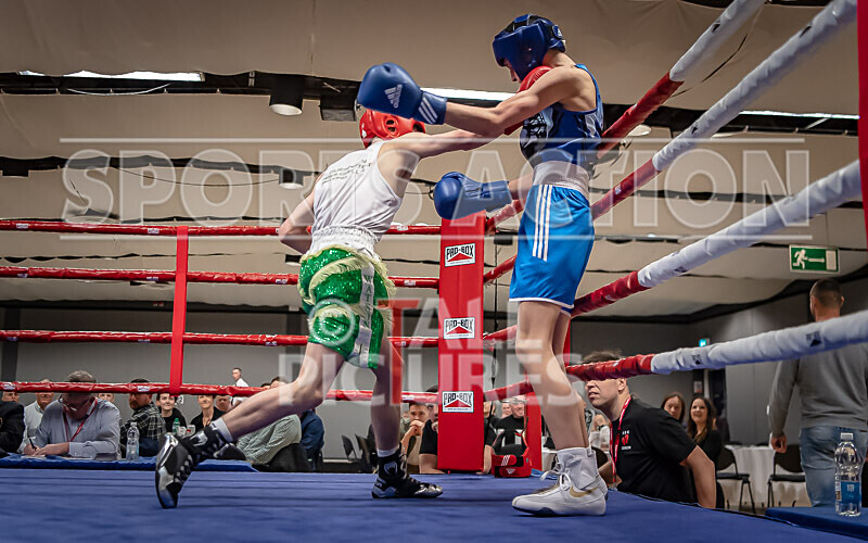 BOUT 3 - Arnie Watson v Curtis Jehu-16 - BOUT 3 - Arnie Watson v Curtis Jehu