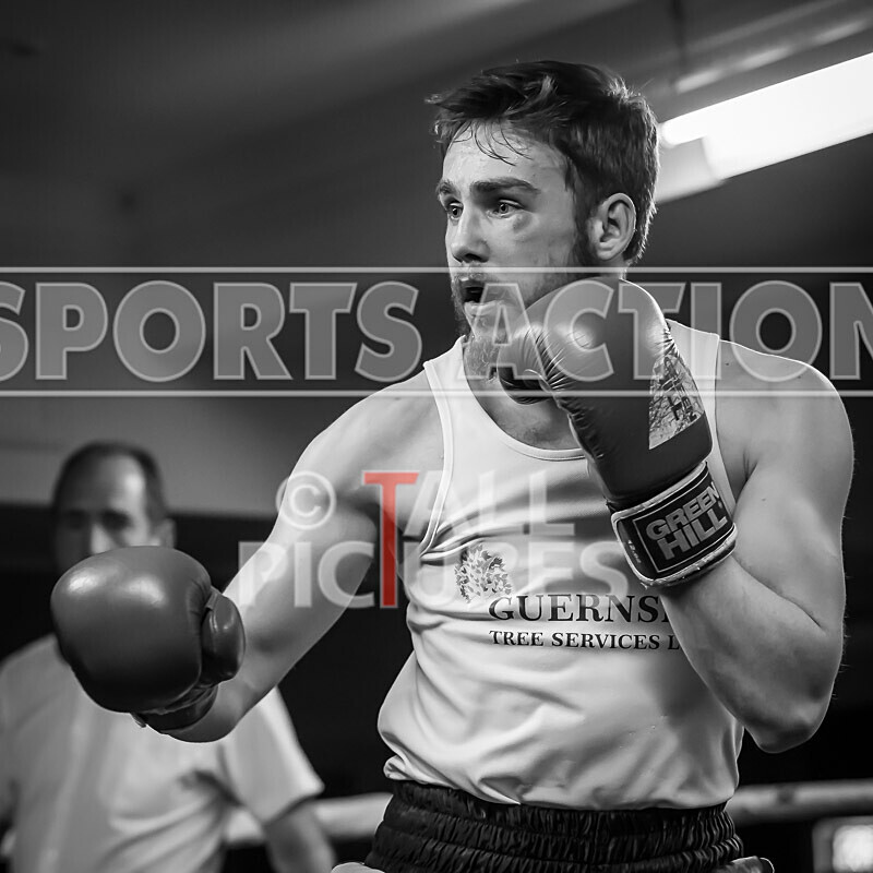 BOUT- 9 - Martinz Kublicks v Ben Forster-32 - BOUT 9 - Martinz Kublicks v Ben Forster