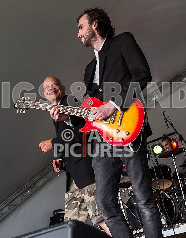 Kitten  The Hip-13 - KITTEN & THE HIP