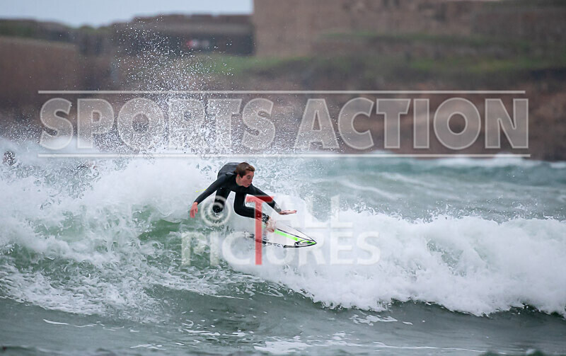 Surfing_01-11-2020-146 - SURFING AT VAZON BAY GUERNSEY