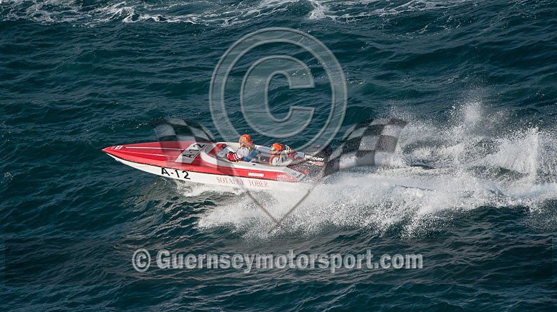 Worlds Powerboats_2014_Race-1-367 - UIM CLASS 3A & 3B WORLD OFFSHORE CHAMPIONSHIP_RACE-1