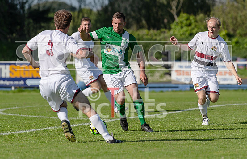 Guernsey v Upton Park-2 - GUERNSEY v UPTON PARK