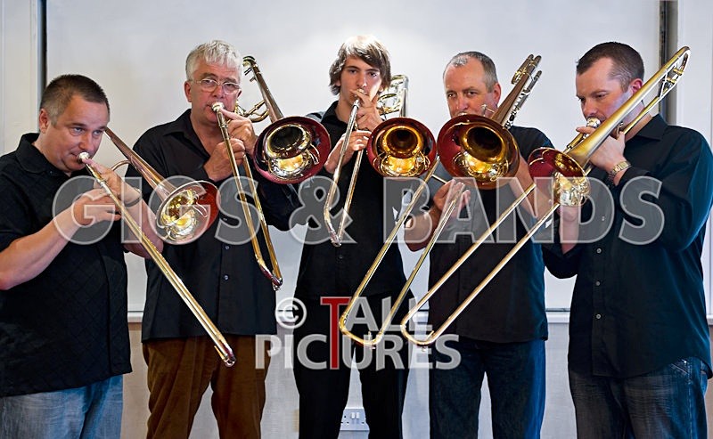 Boneheads-5 - THE BONEHEADS