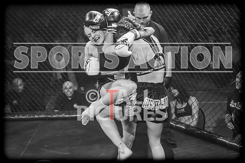 BOUT- 9 - Laura Douglas v Georgia Blumsom-76 - BOUT 9 - Laura Douglas v Georgia Blumsom