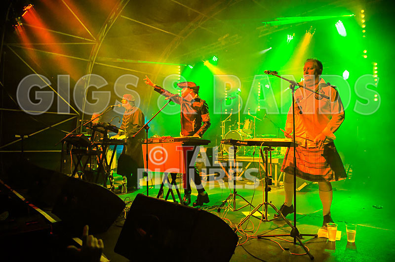 Fade to Grey-213 - FADE TO GREY