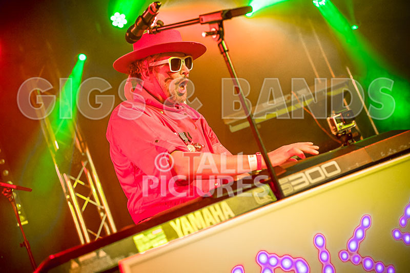 Fade2Grey-392 - FADE2GREY