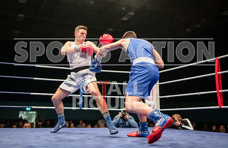 BOUT-21 - Billy Poullain v Ben Vaughan-23 - BOUT-21 - Billy Poullain v Ben Vaughan