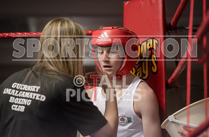 Bout - 1_Charlie Driscoll v Zak Nabi-6 - Bout - 1_Charlie Driscoll v Zak Nabi