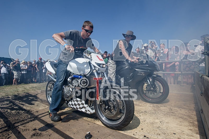 Chaos 2013_Burn-outs-14 - BURN-OUTS - TATTOOS & CHILLI