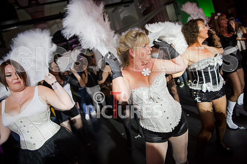 Retro Festival_Flower Market 2020-4 - RETRO FESTIVAL 2020_THE FLOWER MARKET SCENE