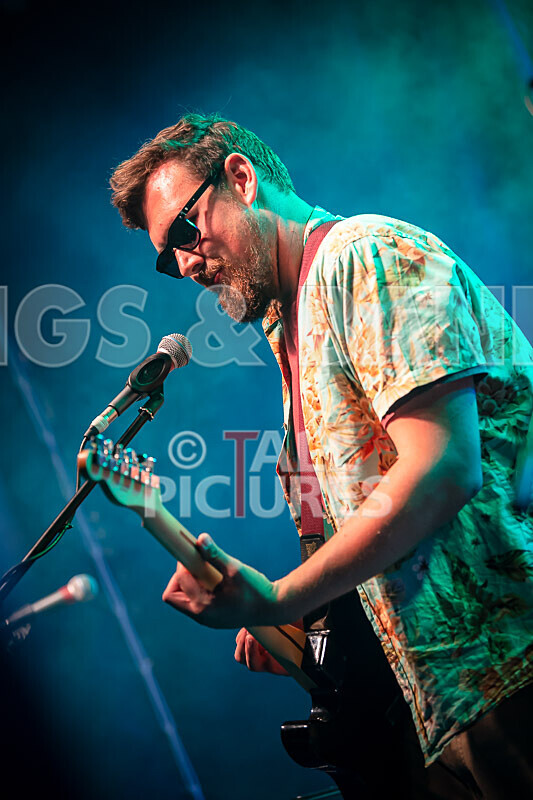 Honest Crooks-232 - HONEST CROOKS