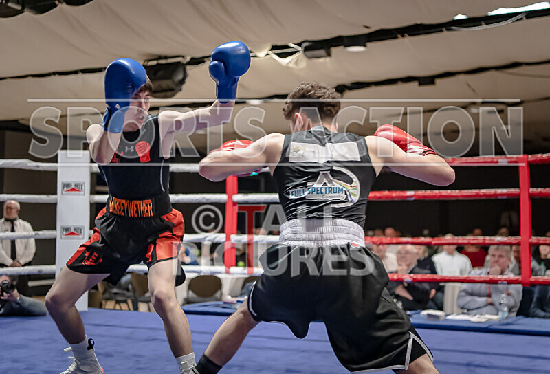 BOUT 9 - Tom Teers v Louis Merryweather-5 - BOUT 9 - Tom Teers v Louis Merryweather