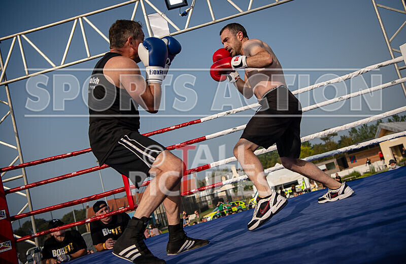 BOUT 8 - Roland -the Doc- Archer v -Dangerous- Trevor Morris-20 - BOUT 8 - Roland 'the Doc' Archer v 'Dangerous' Trevor Morris
