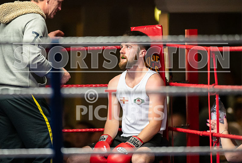 Sparring Bout-4_Chris Sumner v Niall Adams-18 - Sparring Bout-4_Chris Sumner v Niall Adams