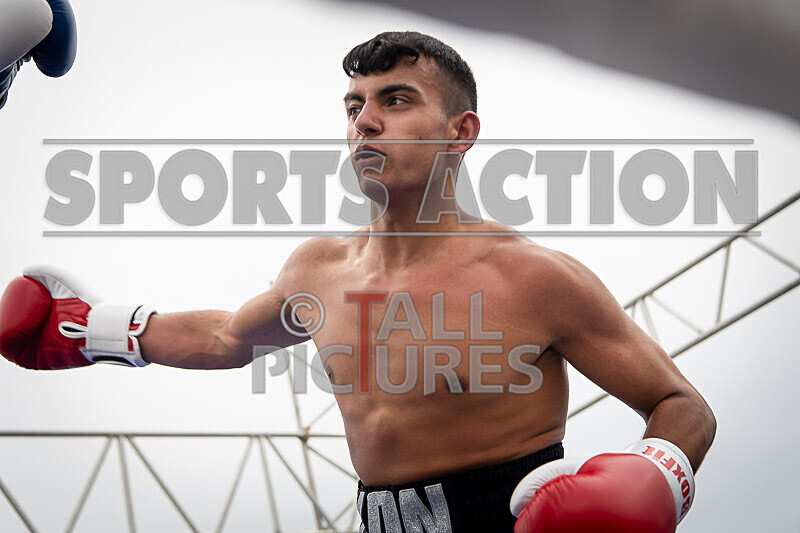 BOUT 12- Tyler the Lion Quintels v Phil Knock Knock Kiddy-20 - BOUT 12- Tyler 'the Lion' Quintels v Phil 'Knock Knock' Kiddy