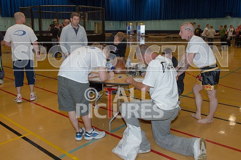 Lock-in Guernsey_2013_Scene-23 - THE WEIGH-INS & ATMOSPHERE