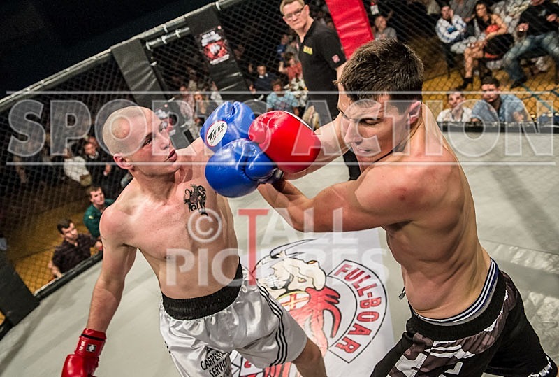 Cage Fighting_2012_Bout 4-5 - BOUT-4