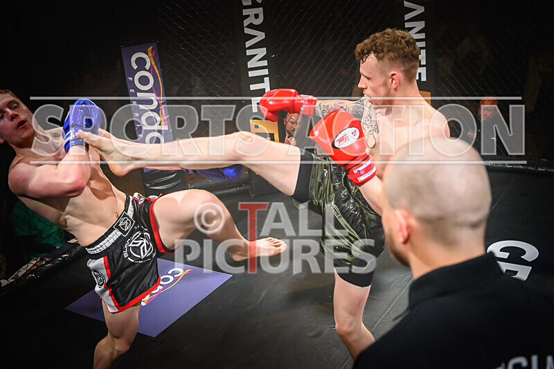 BOUT- 6 - Fin Aitkin v Pharrell Taylor-69 - BOUT 6 - Fin Aitkin v Pharrell Taylor