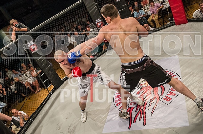 Cage Fighting_2012_Bout 4-18 - BOUT-4