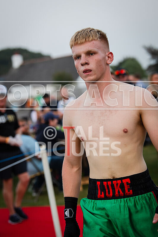 BOUT 17 - Luke Robert v Casey De La Mare-6 - BOUT 17 - Luke Robert v Casey De La Mare