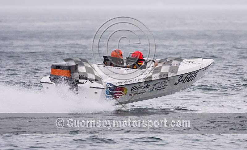 Powerboats_08-10-2016-5 - GPA STANLEY GIBBONS SERIES_RACE-9
