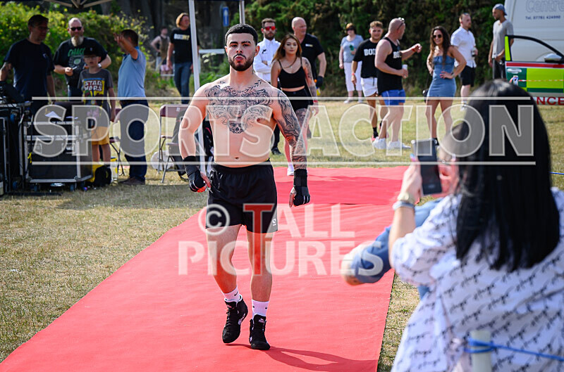 BOUT 6 - Keith the Terror of Tyneside v Sisco El Diablo Freitas-4 - BOUT 6 - Keith 'the Terror of Tyneside' v Sisco 'El Diablo' Freitas