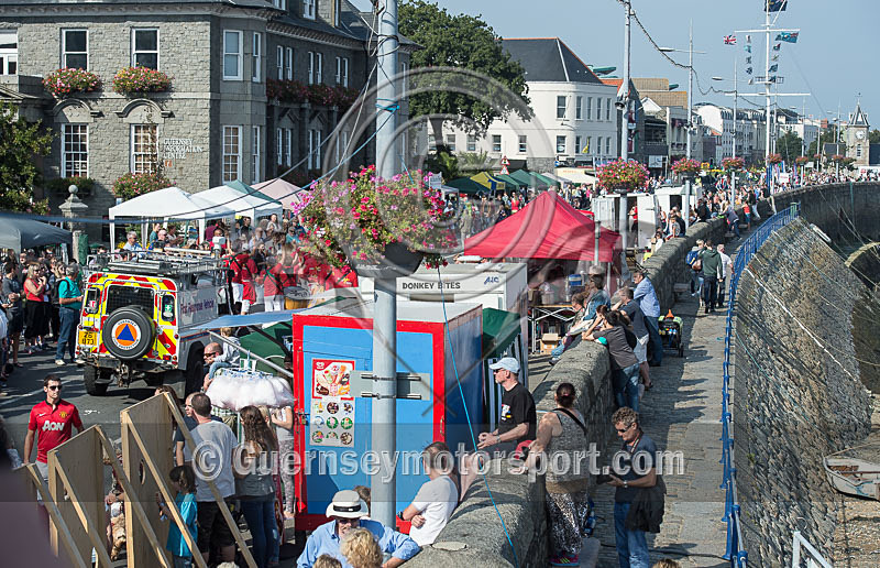 Powerboat Parade_2014-132 - UIM WORLD OFFSHORE CHAMPIONSHIP BOAT PARADE
