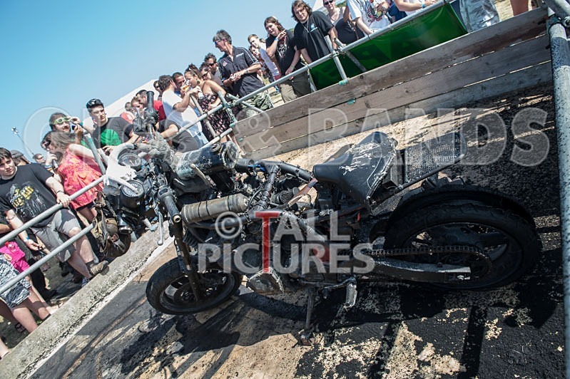 Chaos 2013_Burn-outs-54 - BURN-OUTS - TATTOOS & CHILLI