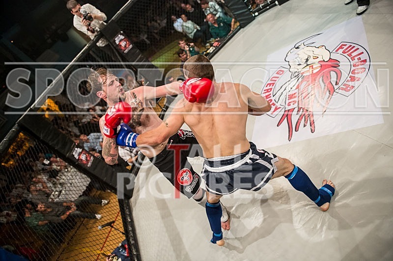 Cage Fighting_2012_Bout 5-29 - BOUT-5