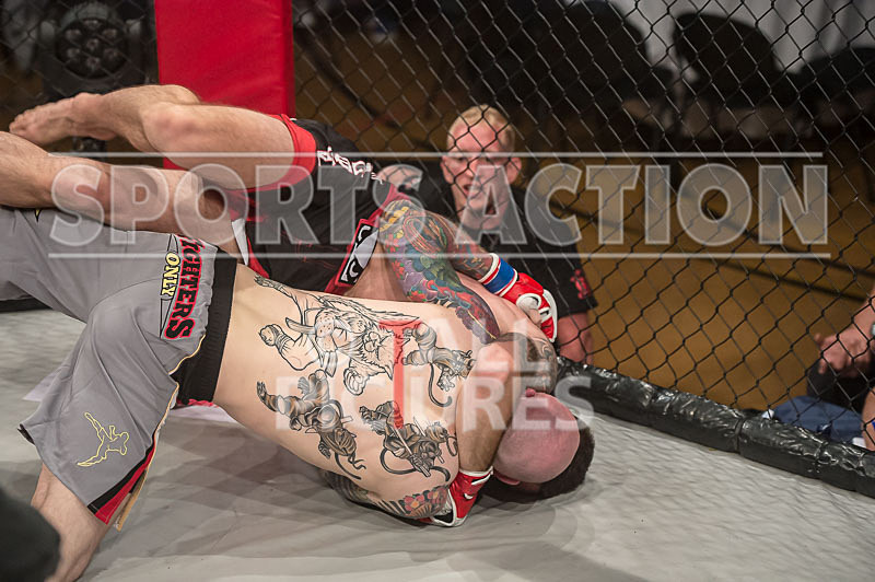Josh Ozanne v Andrew Reid-14 - BOUT 15