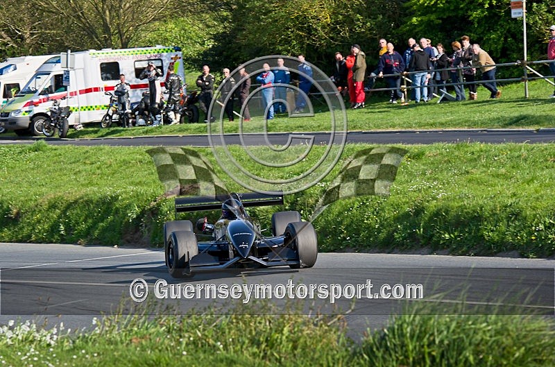 Hill Car_2010-423 - CARS 2010-05-03