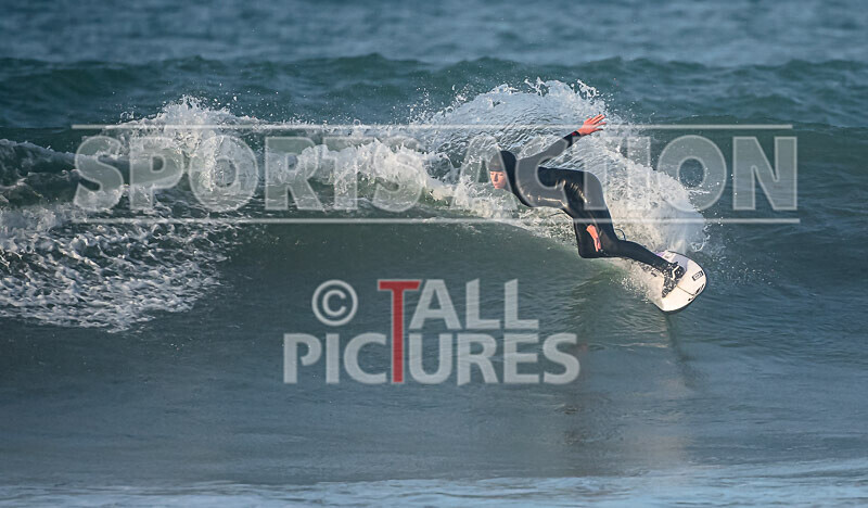 Surfing_New Years Eve 2021-13 - NEW YEARS EVE SURFING 2021