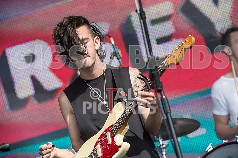 The 1975-18 - THE 1975