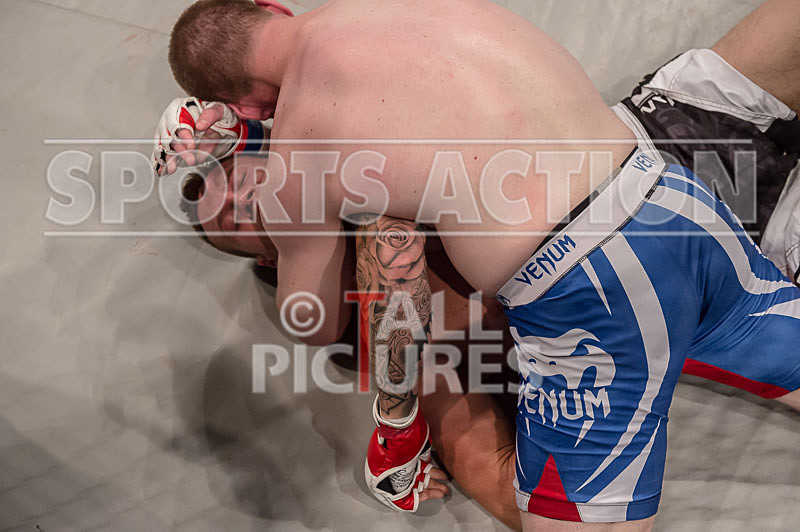 James Mapley v Chris Burton-30 - BOUT 14