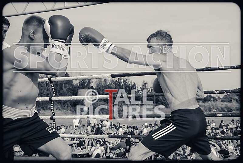 BOUT 8 - Mark Butterwork v Marvelous Modris Kononovs-9 - BOUT 8 - Mark Butterwork v 'Marvelous' Modris Kononovs